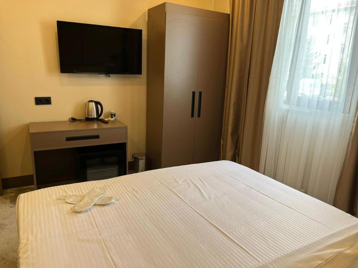 Istanblu Hotel Atasehir Стамбул Экстерьер фото